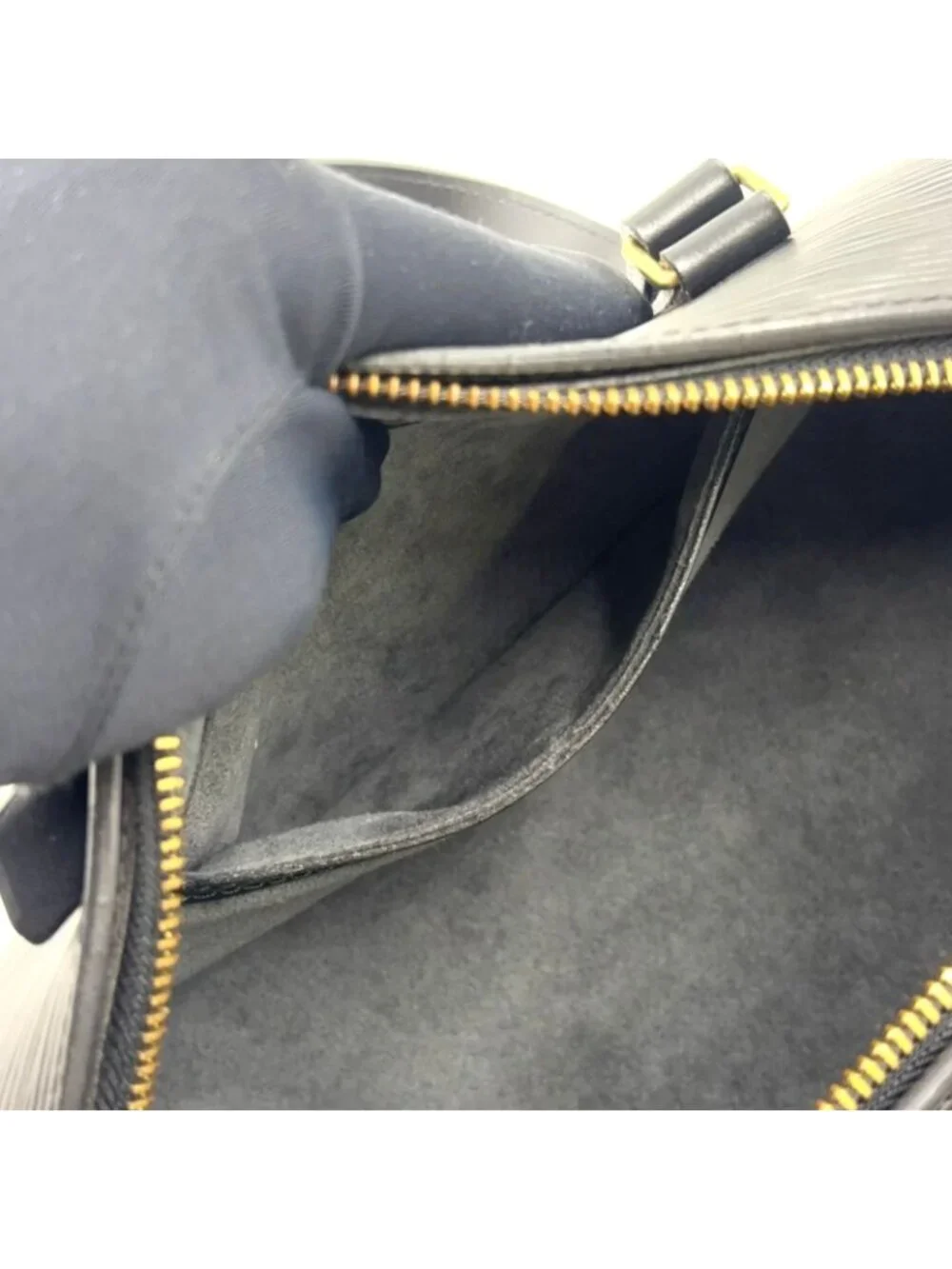 Louis Vuitton Souflo Epi Noir Leather Black Handbag Gold